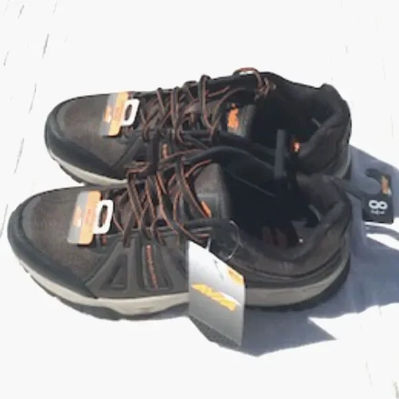 Athletic or Hiking Shoes . Size: 8 1/2 . Leather Mesh w/ Memory Foam Insole - Picture 3 of 7